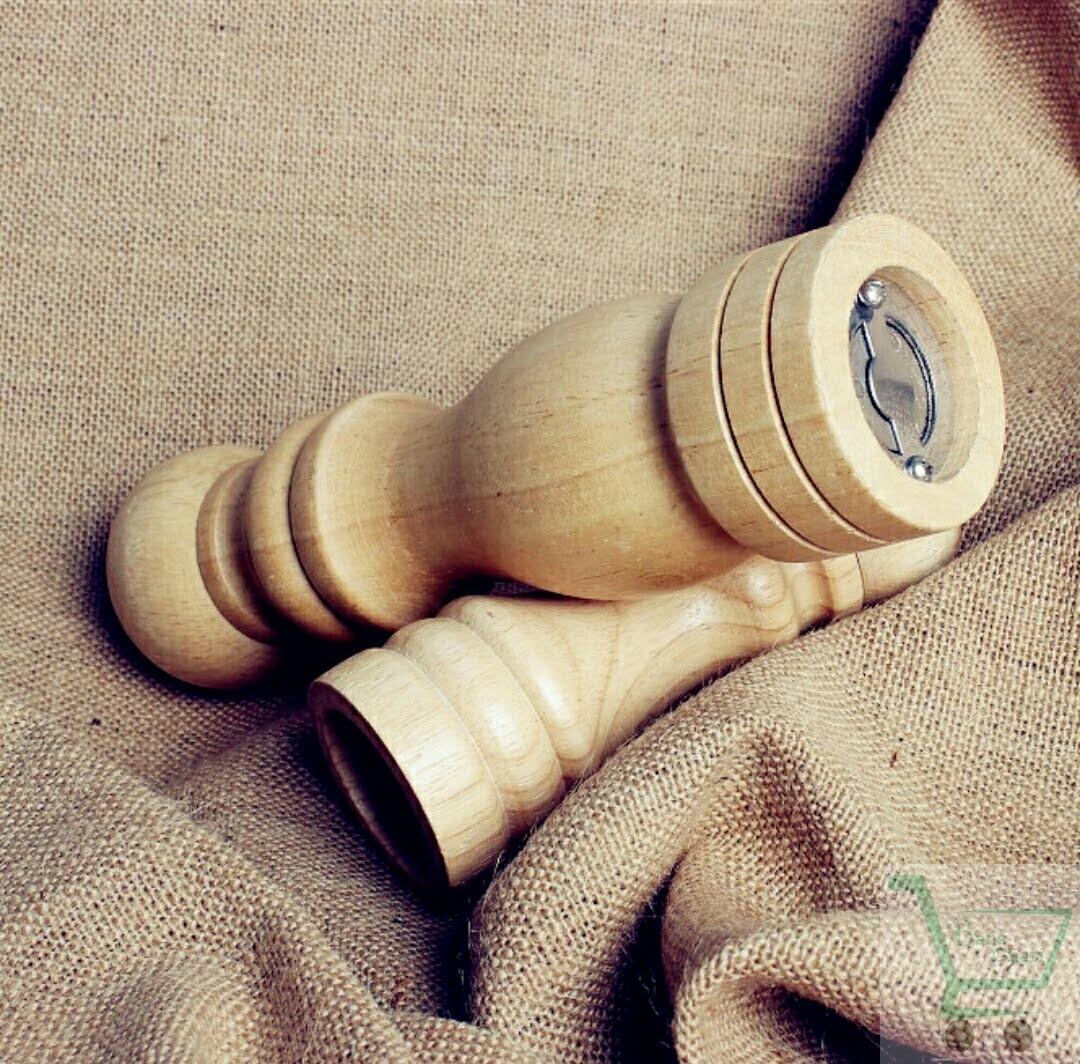 Wooden Pepper Grinder - Image 3